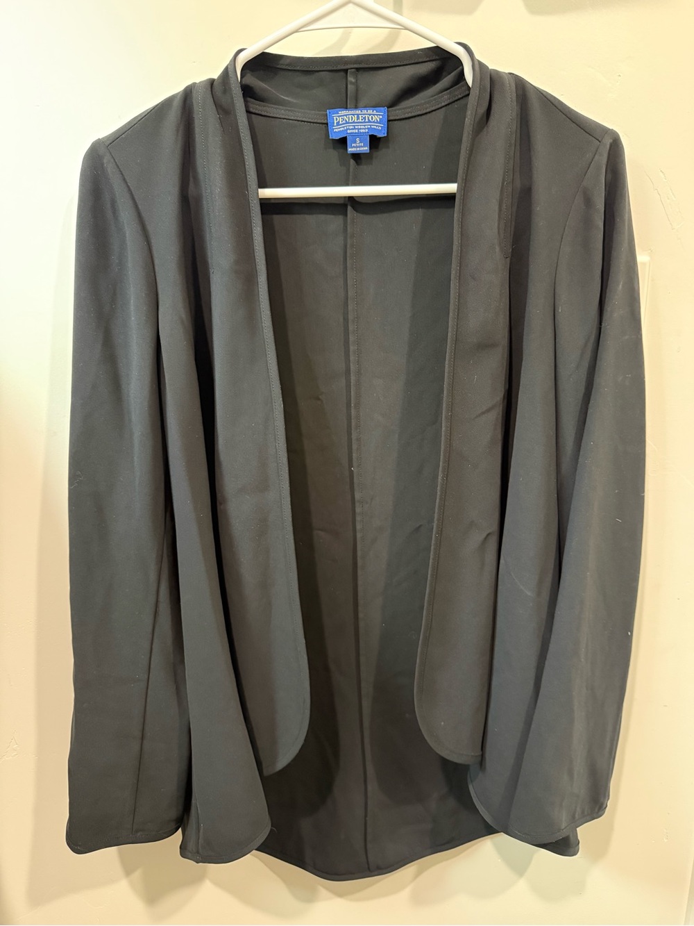 Pendleton Women's Black Open Front Draped Blazer